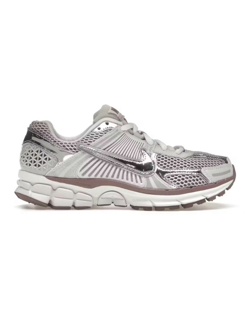 Nike ZOOM VOMERO 5 Women’s Sneaker - Metallic Silver and Beige